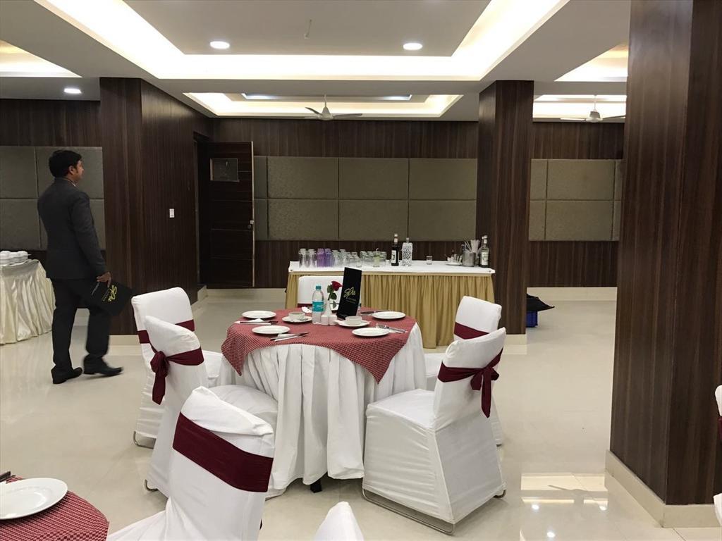 Hotel Genx Usha Kiran Agra Agra  Exteriér fotografie