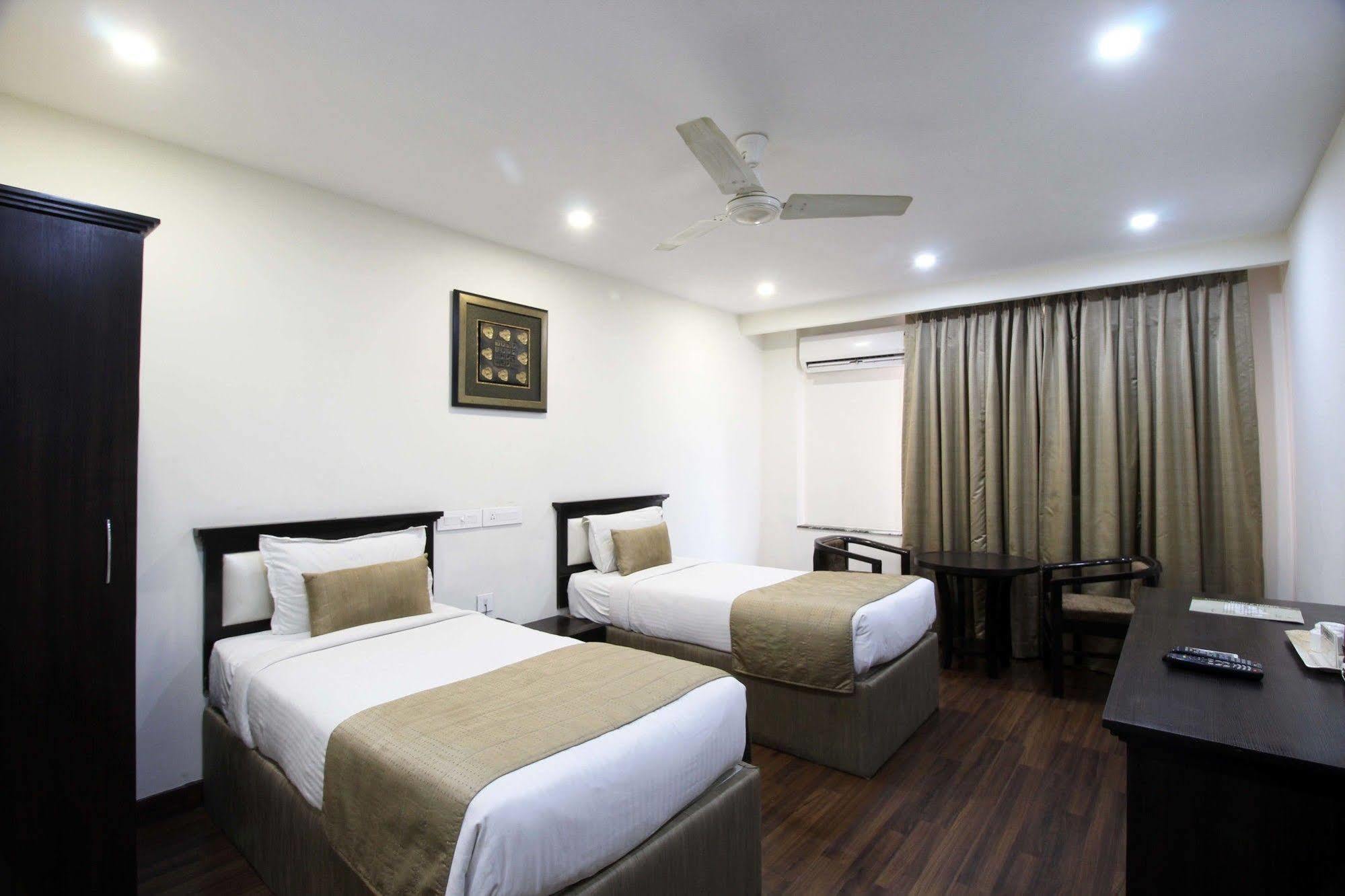 Hotel Genx Usha Kiran Agra Agra  Exteriér fotografie