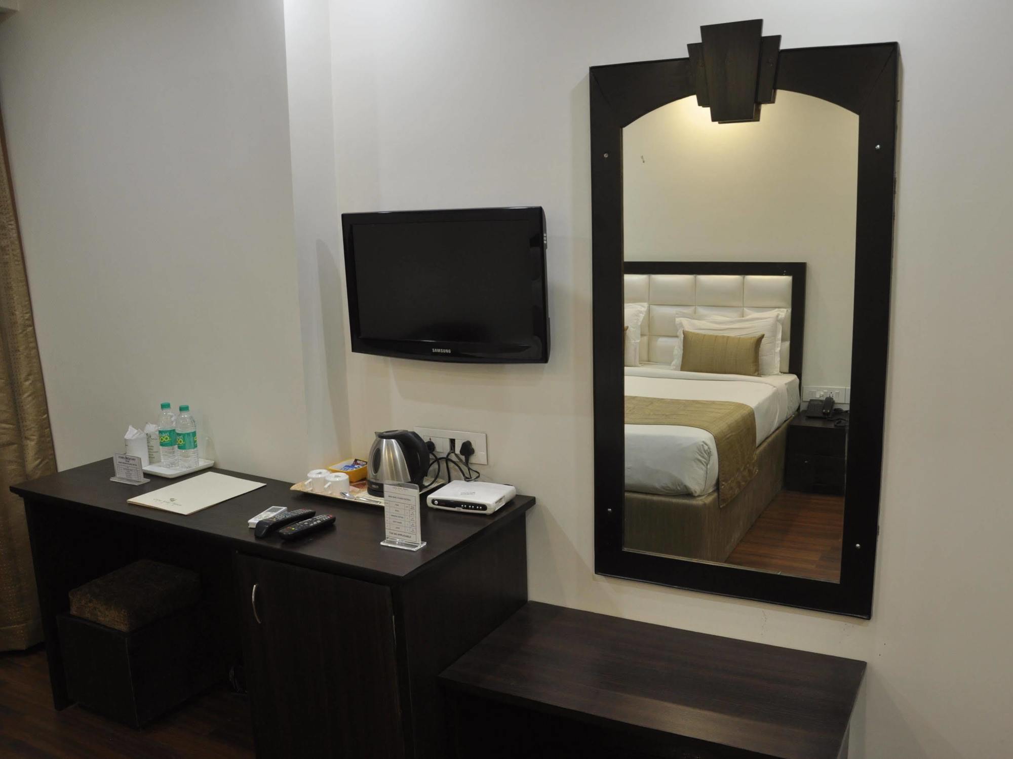 Hotel Genx Usha Kiran Agra Agra  Exteriér fotografie