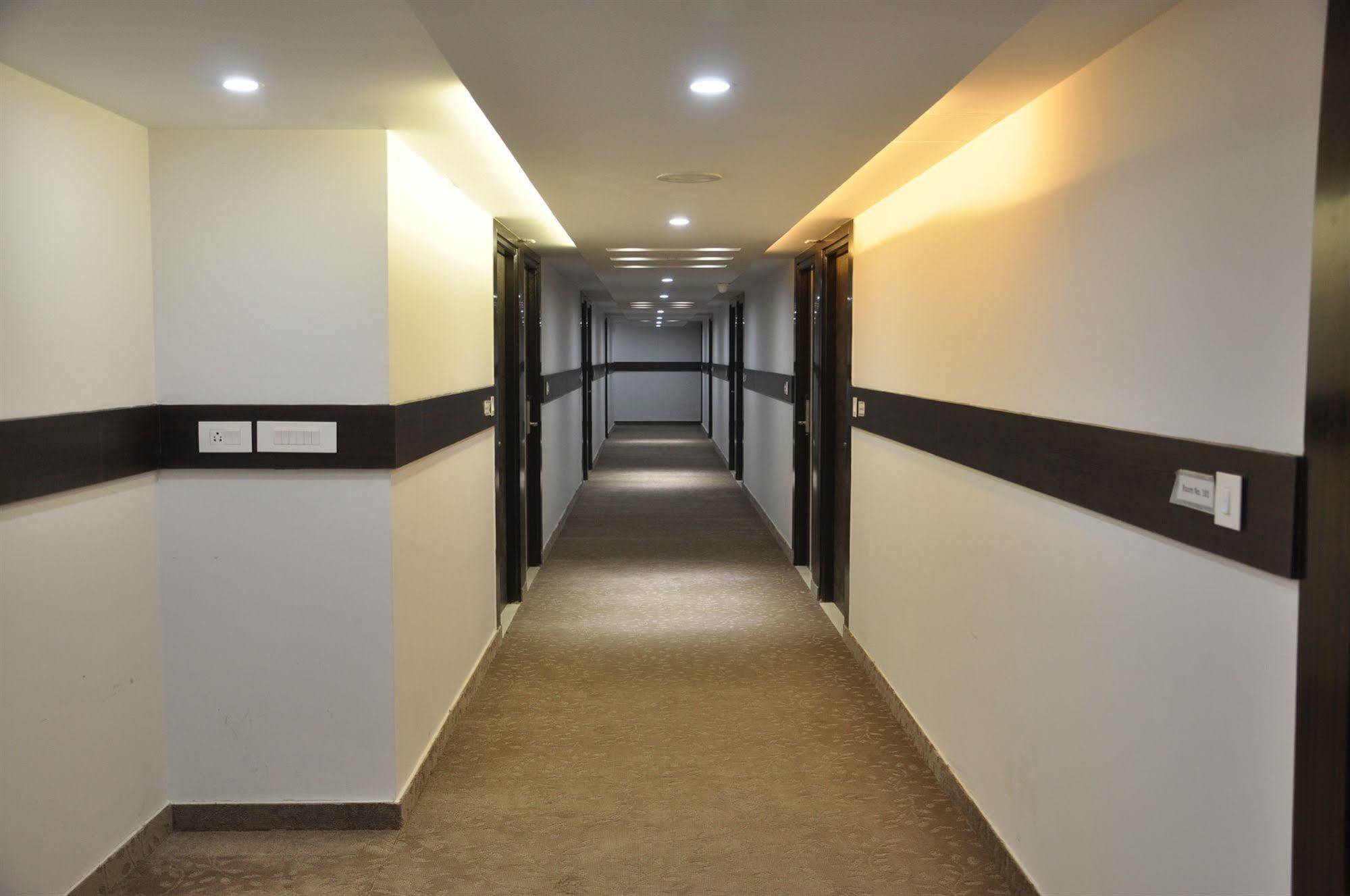 Hotel Genx Usha Kiran Agra Agra  Exteriér fotografie